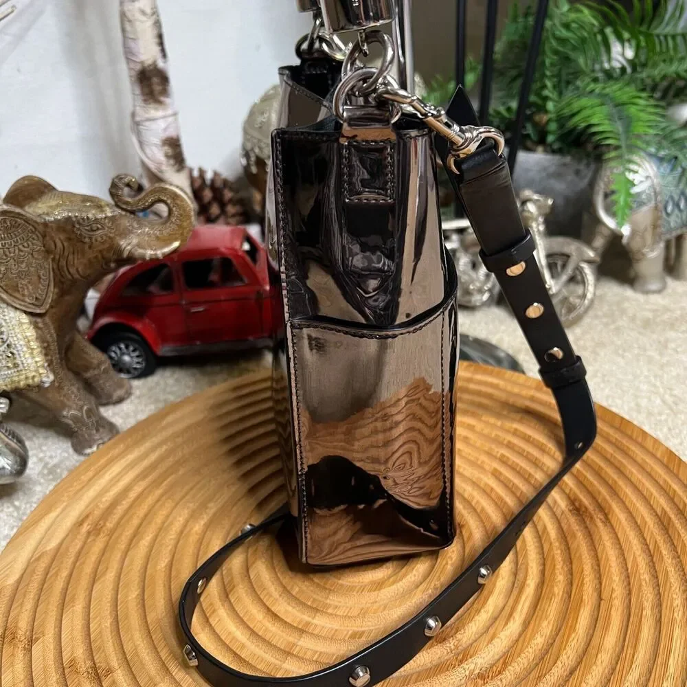 Metallic Bucket Bag with Rope Handle - Picture 5 of 16